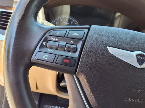 Used 2015 Hyundai Genesis 3.8 RWD image 21