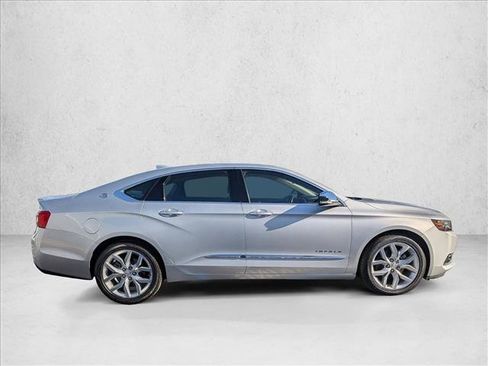 Used 2015 Chevrolet Impala LTZ FWD image 4