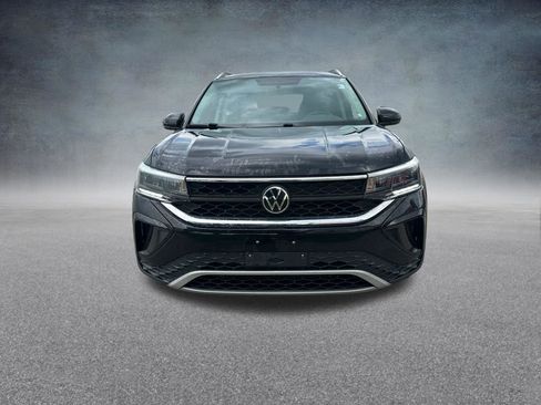 Used 2022 Volkswagen Taos SE FWD image 9
