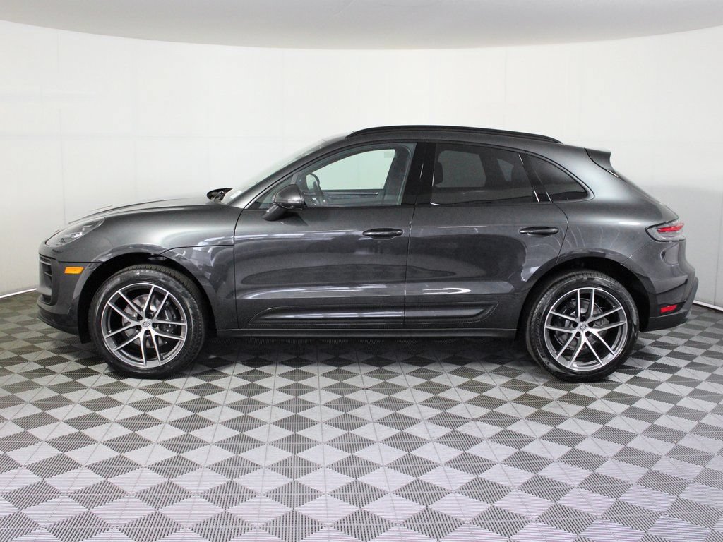 Certified 2026 Porsche Macan AWD/4WD image 2