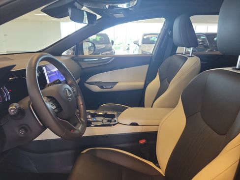 Certified 2024 Lexus NX 250 FWD image 23