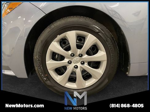 Used 2024 Toyota Corolla LE FWD image 14