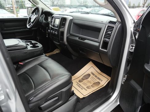 Used 2017 RAM 1500 Express w/ Express Value Package image 16