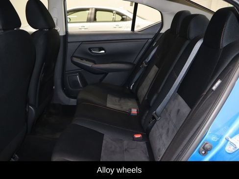Used 2024 Nissan Sentra SR FWD image 11