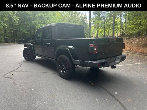 Used 2021 Jeep Gladiator Sport AWD/4WD image 3
