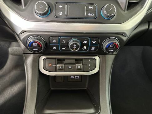 Used 2023 GMC Acadia SLE w/ Driver Convenience Package image 24