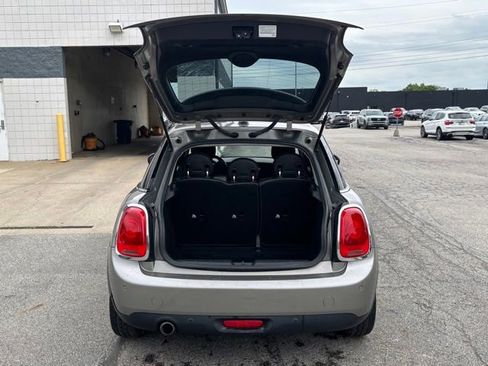 Used 2018 MINI Cooper 4-Door Hardtop FWD image 33