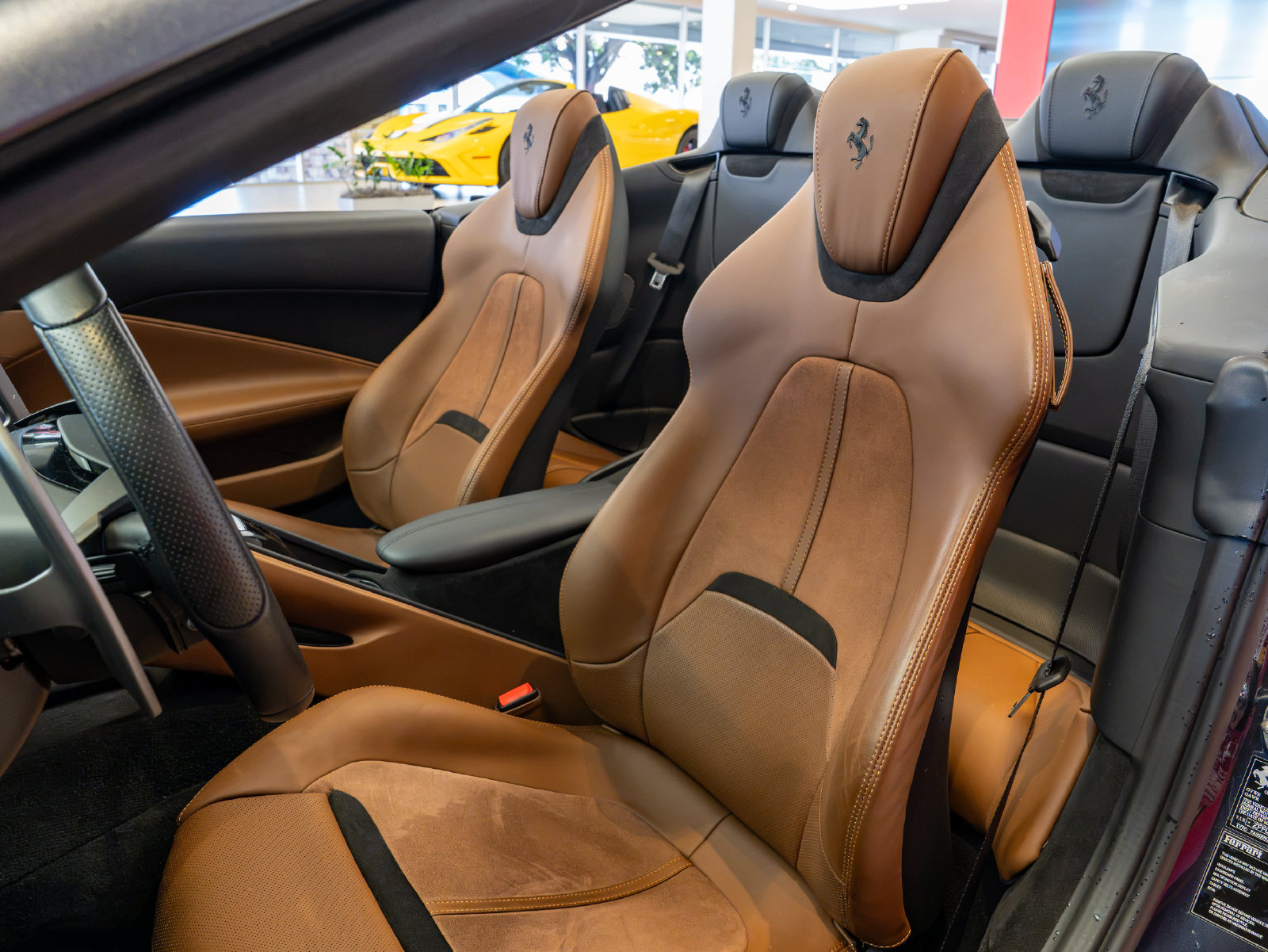 Used 2025 Ferrari Roma Spider RWD image 11