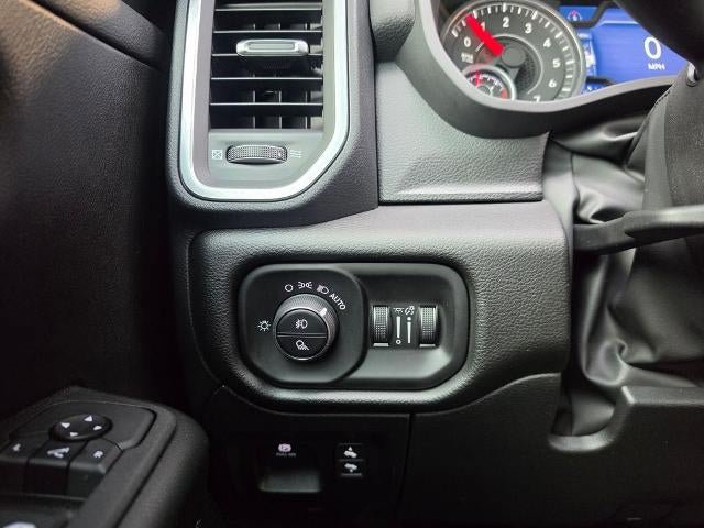 Used 2025 RAM 1500 Big Horn AWD/4WD image 28