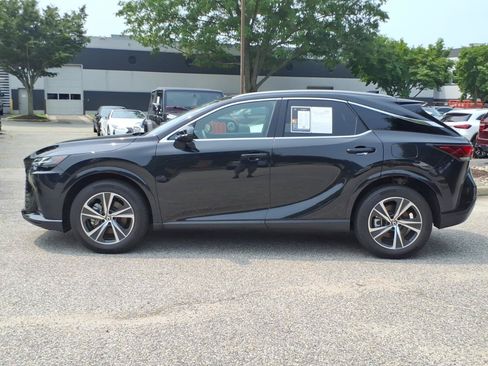 Used 2024 Lexus RX 350 Premium w/ Cold Area Package AWD/4WD image 3