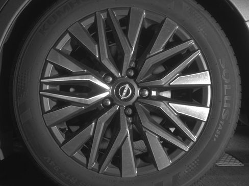 Used 2025 Nissan Altima 2.5 SV image 14