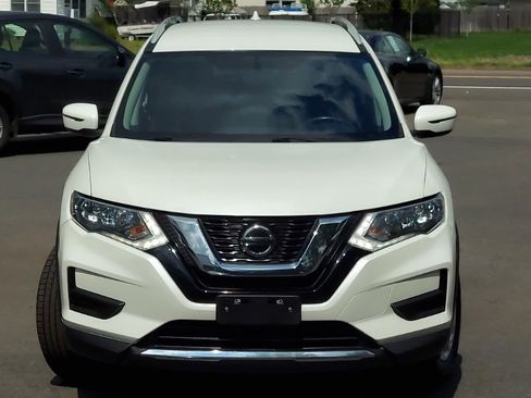 Used 2018 Nissan Rogue SV AWD/4WD image 2