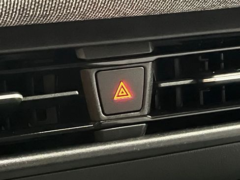 New 2026 Volkswagen Tiguan S image 10