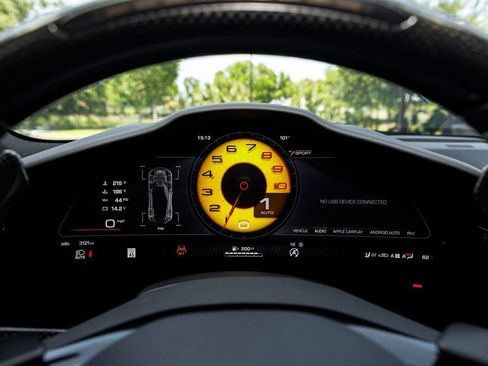 Used 2025 Ferrari Purosangue AWD/4WD image 38