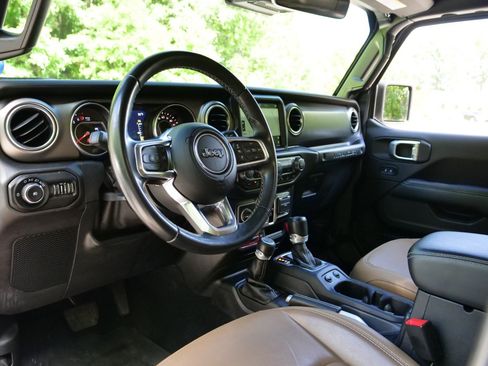 Used 2020 Jeep Wrangler Unlimited Rubicon AWD/4WD image 24