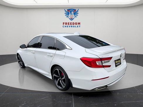 Used 2019 Honda Accord Sport image 4