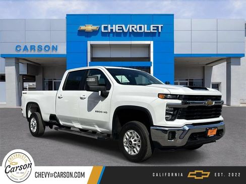 Used 2025 Chevrolet Silverado 2500 LT w/ Convenience Package AWD/4WD image 1