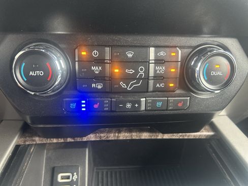 Used 2019 Ford F350 Lariat AWD/4WD image 31