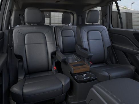 New 2026 Lincoln Aviator Reserve AWD/4WD image 11