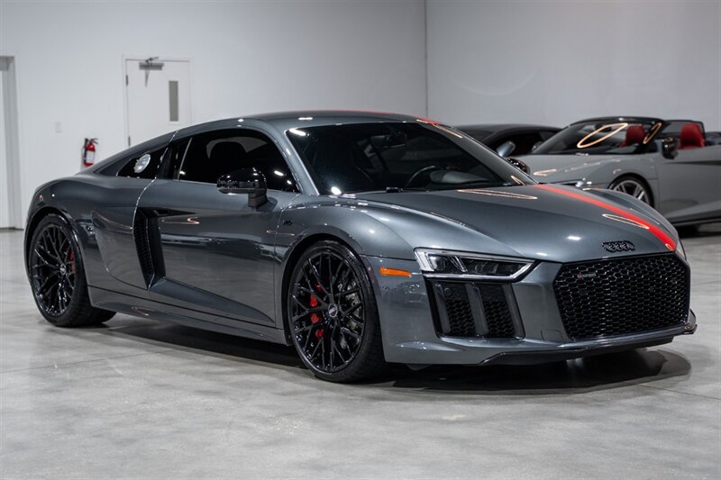 Used 2018 Audi R8 V10 RWD image 16