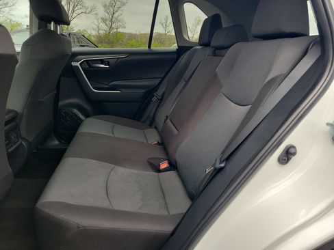 Certified 2025 Toyota RAV4 XLE AWD/4WD image 11