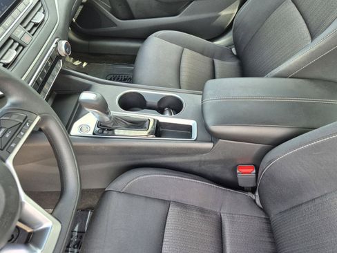 Certified 2022 Nissan Altima 2.5 SV FWD image 22