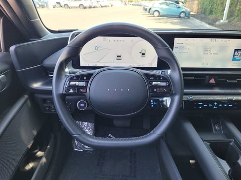 Used 2024 Hyundai Ioniq 6 SE RWD image 17