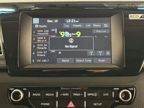 Used 2017 Kia Niro LX image 10