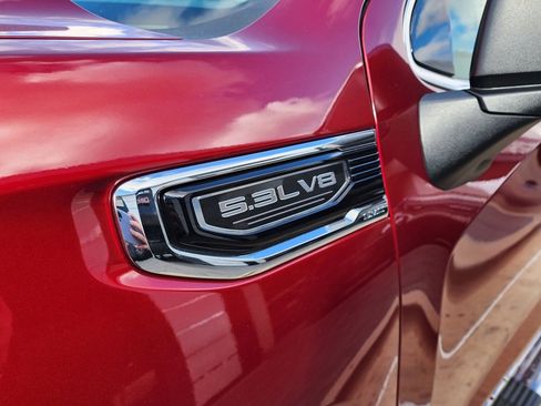 New 2026 GMC Sierra 1500 SLT w/ SLT Premium Plus Package image 11