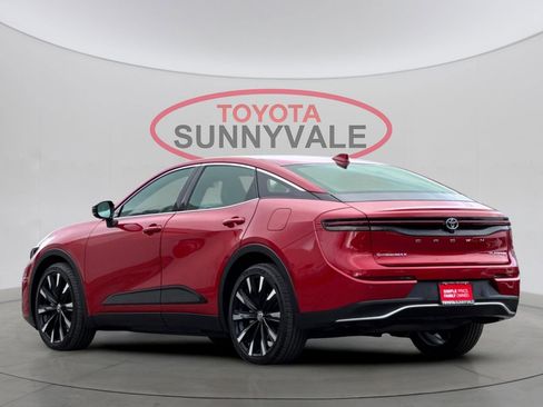 Used 2024 Toyota Crown Platinum image 7