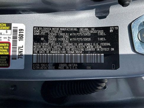 Used 2019 Toyota Sequoia Platinum image 3