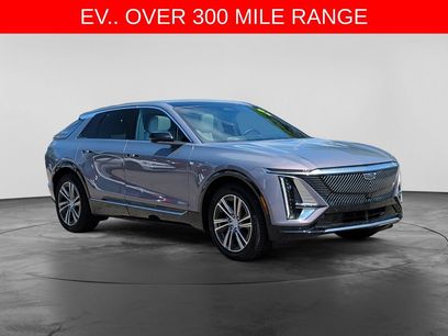 Used 2024 Cadillac Lyriq Luxury w/ LPO, Floor Liner Package