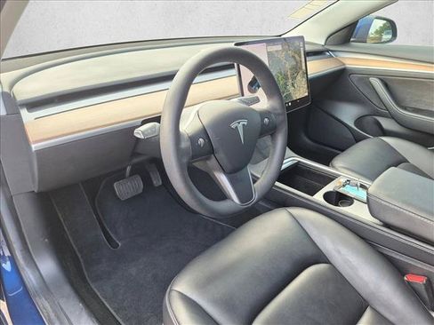 Used 2021 Tesla Model 3 Standard Range Plus RWD image 7
