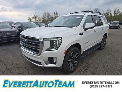 Used 2022 GMC Yukon SLT w/ SLT Premium Package