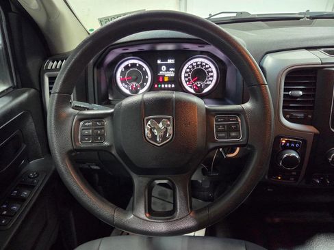 Used 2022 RAM 1500 Tradesman w/ Chrome Appearance Group image 10