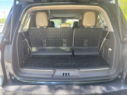 Used 2024 Lincoln Navigator Reserve AWD/4WD image 24