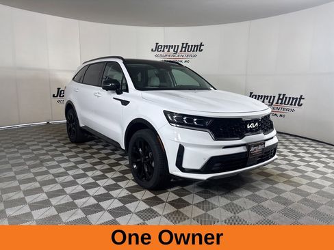 Used 2023 Kia Sorento SX AWD/4WD image 4