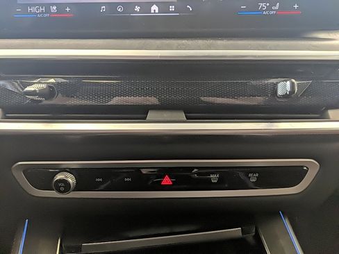 Used 2024 BMW X5 xDrive50e w/ M Sport Package image 17