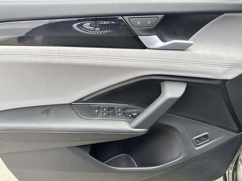 New 2026 Volkswagen Tiguan SE R-Line FWD image 13