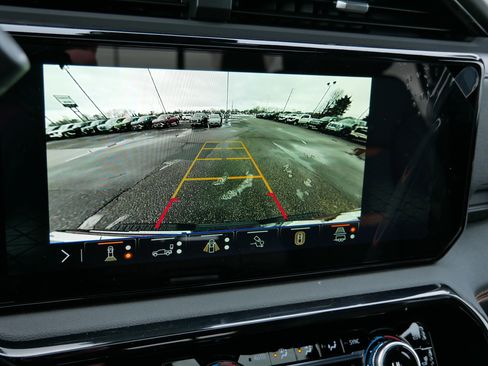 New 2026 GMC Sierra 2500 AT4 w/ AT4 Premium Plus Package image 25