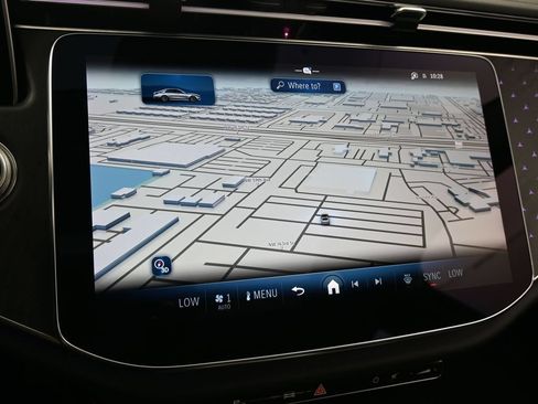 Used 2025 Mercedes-Benz E 350 Sedan image 23