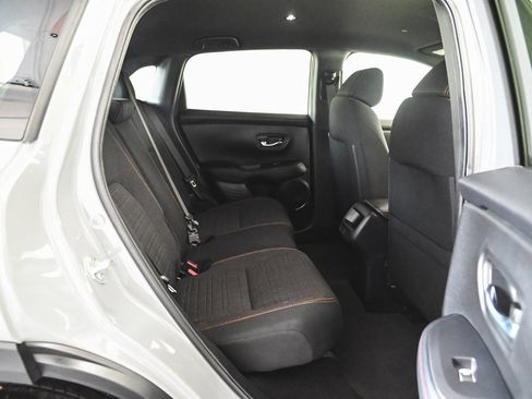 Used 2025 Honda HR-V Sport image 28