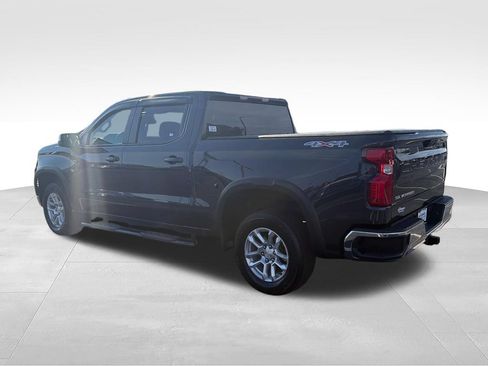 Used 2023 Chevrolet Silverado 1500 LT AWD/4WD image 3