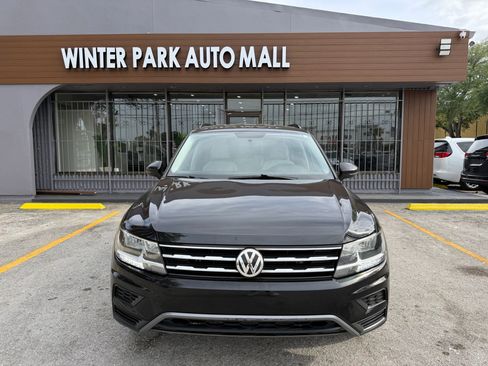 Used 2020 Volkswagen Tiguan S image 2