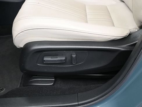 Certified 2024 Honda HR-V EX-L image 22