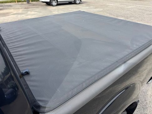 Used 2018 Nissan Frontier SV image 18