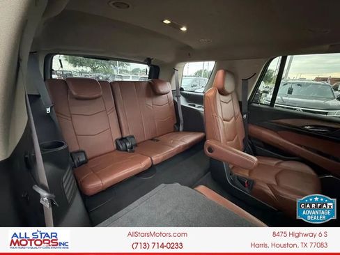 Used 2015 Cadillac Escalade Luxury AWD/4WD image 17