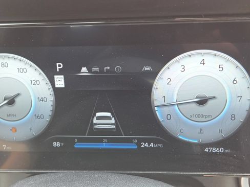 Used 2024 Hyundai Elantra Limited FWD image 29