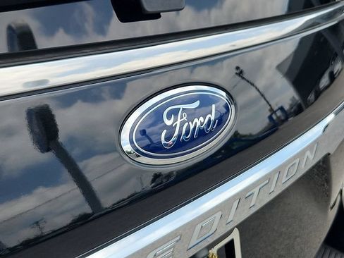Certified 2018 Ford Expedition Limited AWD/4WD image 26