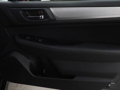 Used 2019 Subaru Legacy 2.5i Premium image 9